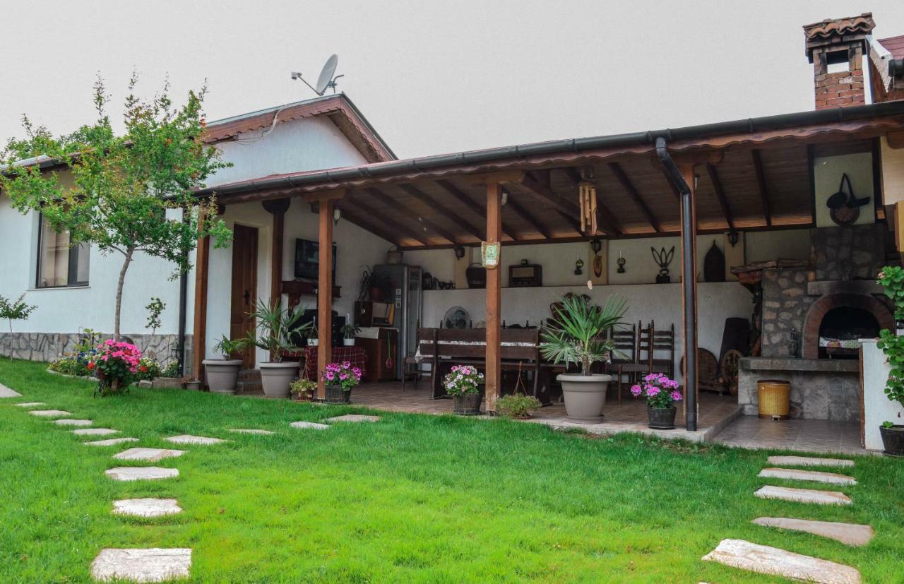 Guest House Raiski Kаt Mezek Exterior foto